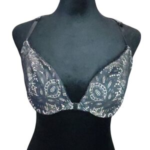 Victoria's Secret Strappy Back Front Closure Bra, 32C